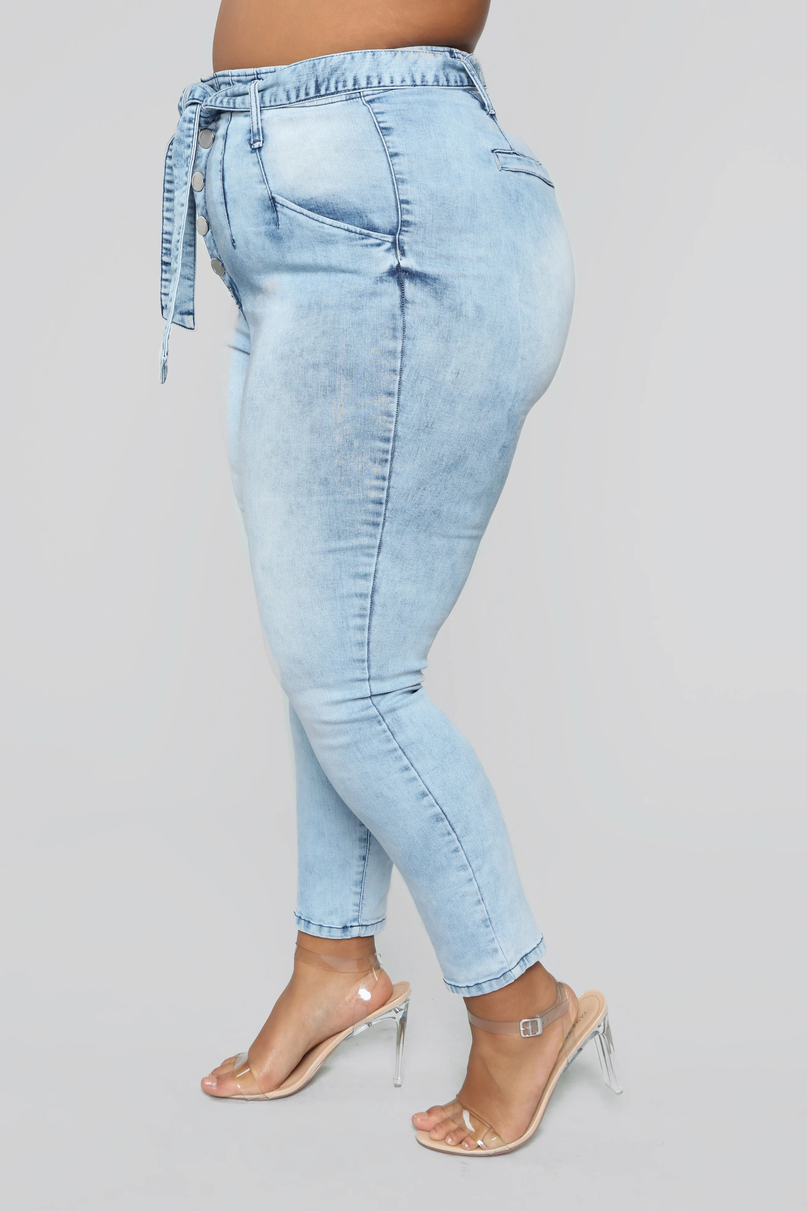 All Wrapped Up High Rise Jeans - Bleach