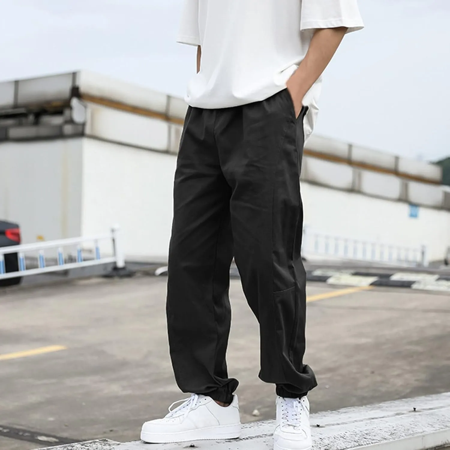 Cargo Pants for Men Relaxed Fit Athletic Pants Men Running Training Workout Casual Pants Slim fit with Zipper Pockets